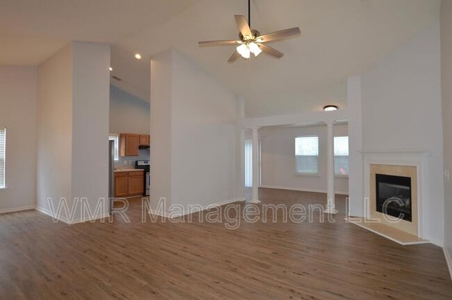 Photo - 2011 Oakbriar Cir