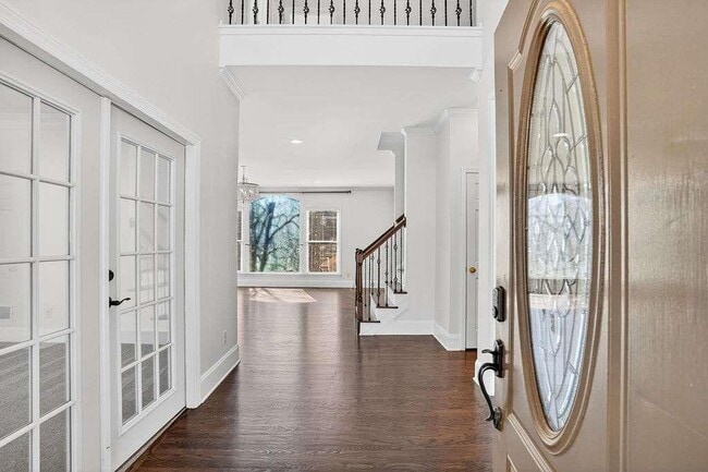 Photo - 1200 Cresthaven Ln NW