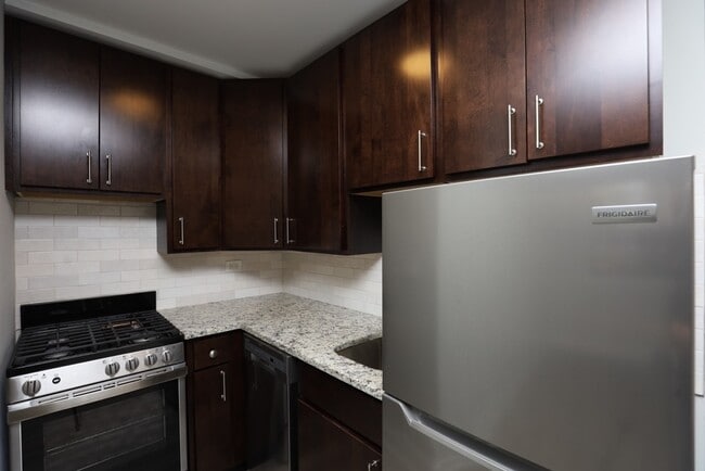 Photo - 448 W Barry Ave Unit 201