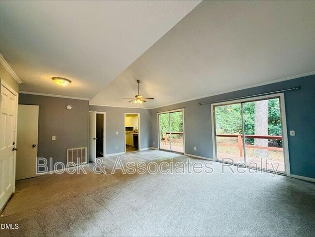 Photo - 378 Kittery Point Ln