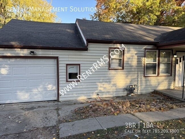 Photo - 2332 SE Kentucky Ave