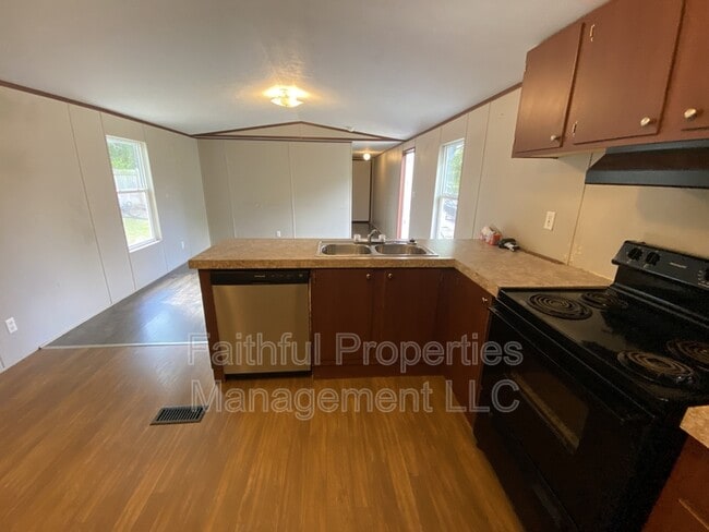 10315 County Rd 2301