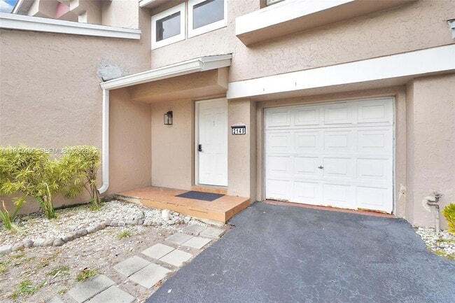 Photo - 2149 Discovery Cir W