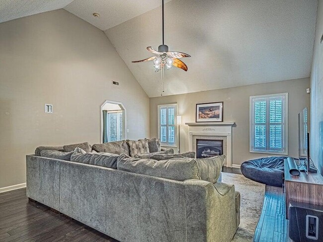 Photo - 1265 Cutleaf Dr