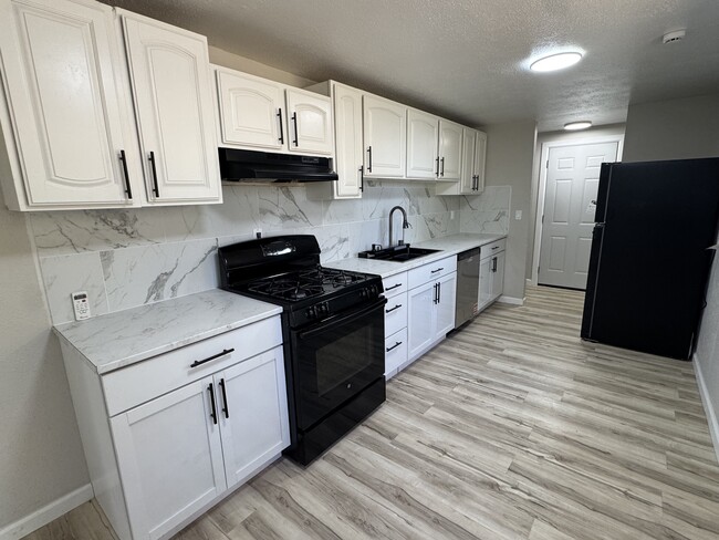 Photo - 5510 Arrowhead Blvd