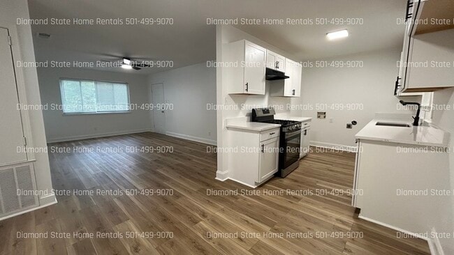 428 N Oak St