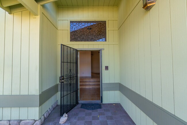 Photo - 124 Lakeshore Dr