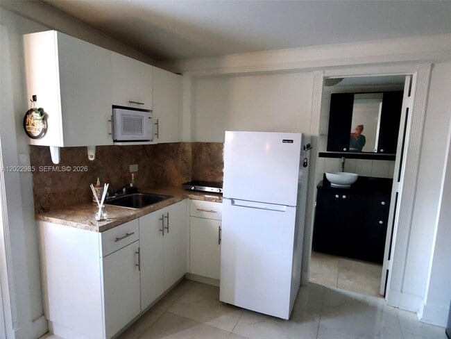 Photo - 1310 N 70th Way Unidad 1