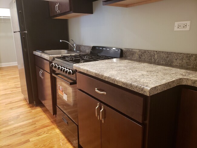 Photo - 4551 N Christiana Ave Unit 1