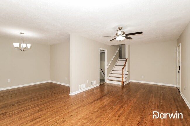 Photo - 1489 Pine Dr
