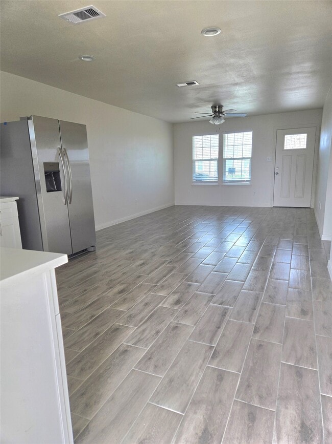 Photo - 2724 Avenue D