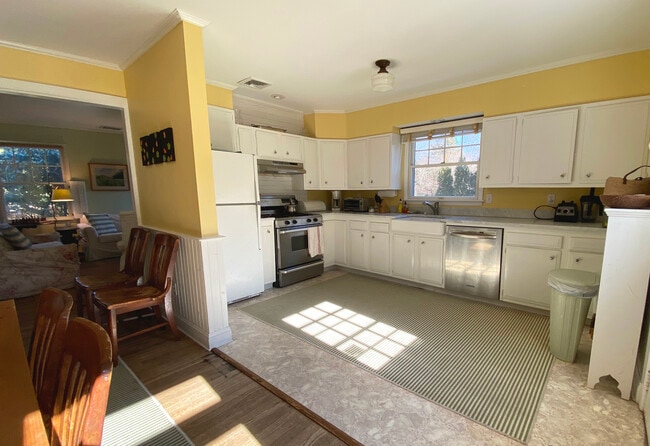 Photo - 166 Hog Creek Rd