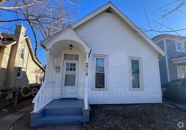 Building Photo - 2719 Indiana Ave Rental