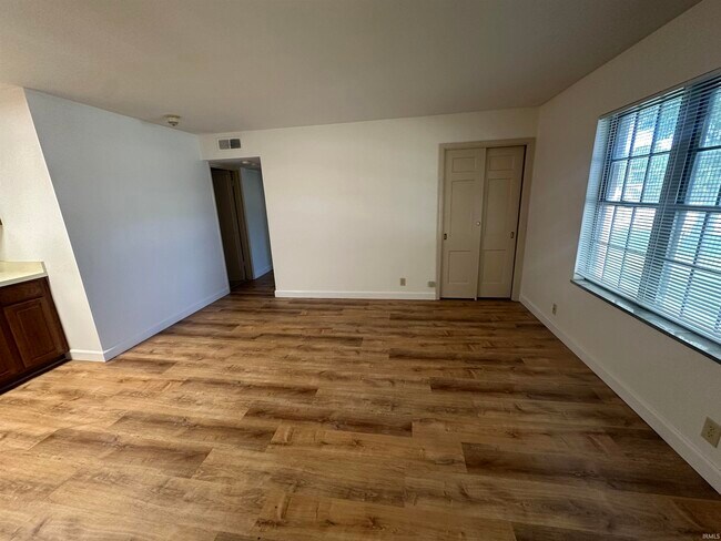 665 St Mary's Dr Unit 6
