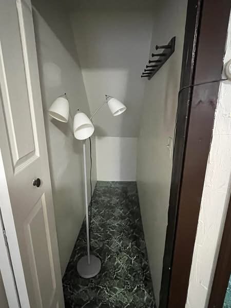 101 Powell Ave Unit 8