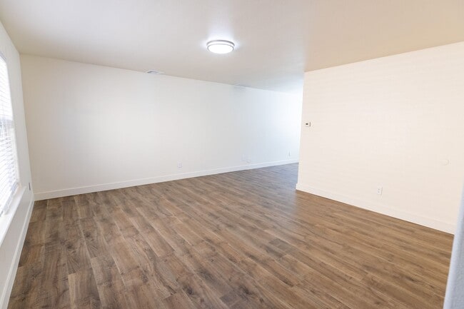 Photo - 1240 Bunting Ave Unit 1