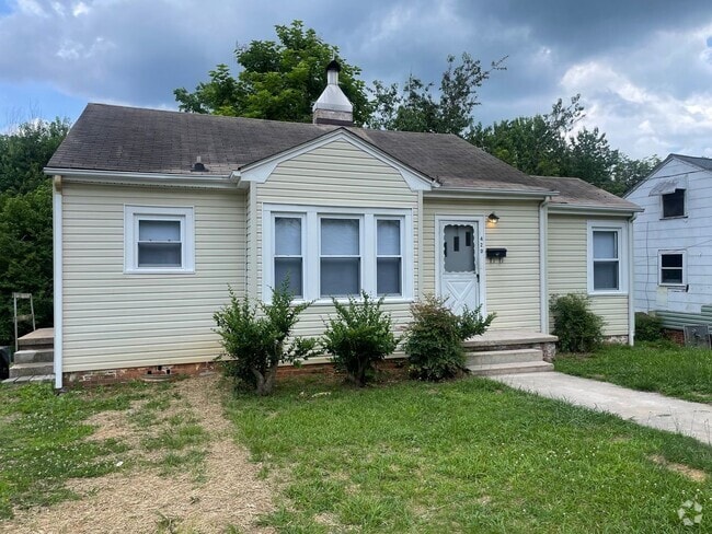 Building Photo - 3 BED, 1 BATH HOME