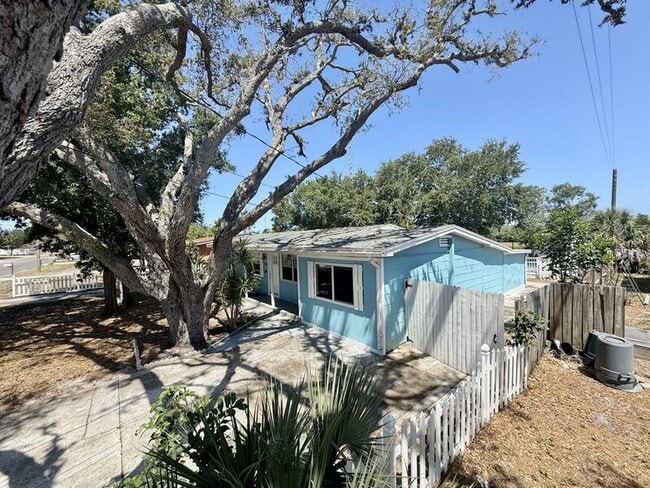 Photo - 1238 Bellevue Blvd