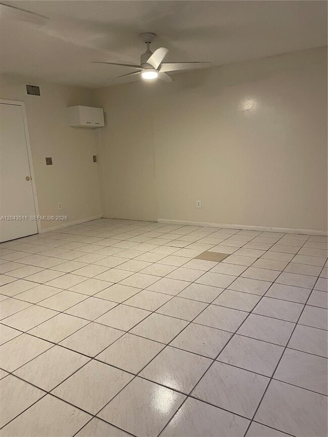 Photo - 7607 Harbour Blvd