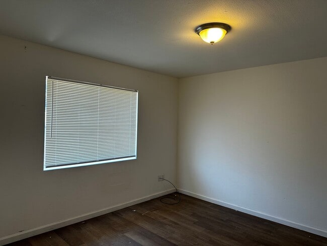 Photo - Single Level 3 Bedroom 2 Bath - 1 Car Garage - Lebanon
