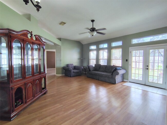 Photo - 2950 Highland Lakes Dr