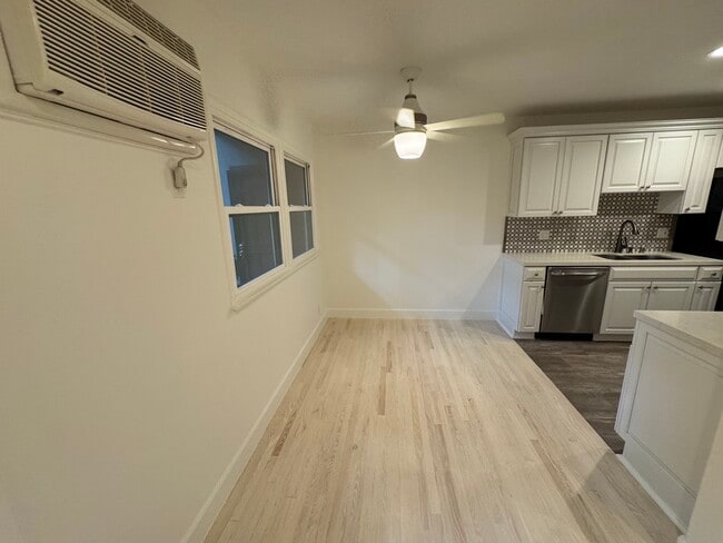 Photo - 1523 S Wooster St Unit 2