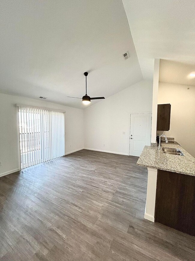 Sagamore Winds Apartments