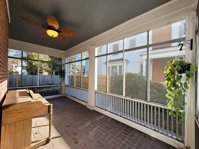 Photo - 115 Walnut St