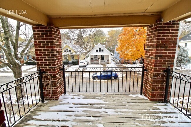 Photo - 4328 Roanoke Pkwy Unit 305