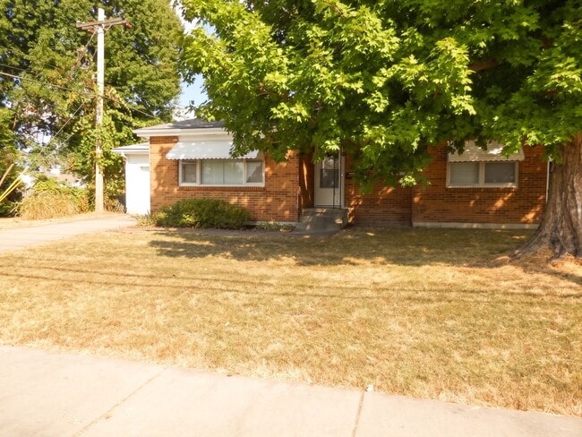 1912 S Fremont Ave