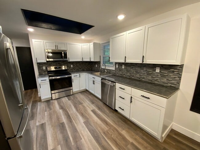 House for rent- Short term lease 6 month - House for rent- Short term lease 6 month