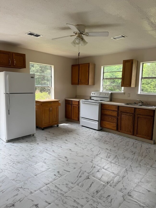 Photo - Contact Joshua LaFever 501-230-6424