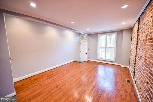 Photo - 3809 Foster Ave