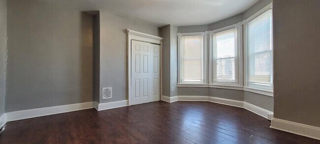 Photo - 5138 Ludlow St Unit 1