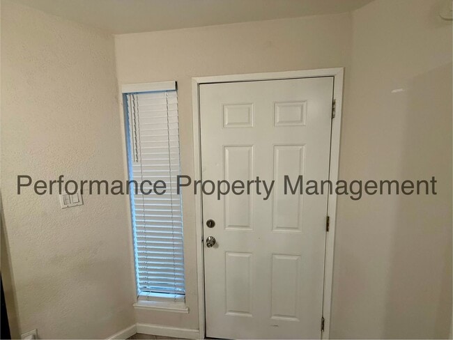 Photo - Cute 1 Bed/1 Bath Condo in SW Bakersfield w/ RBP & $0 Deposit Option
