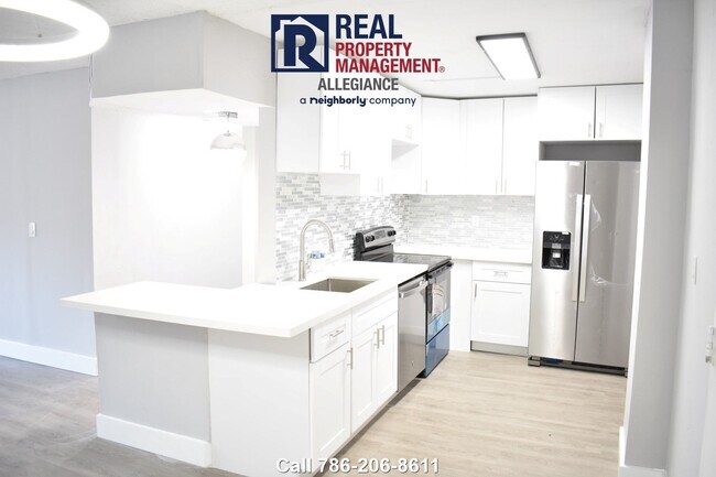 Building Photo - Modern Charm: Newly Renovated 2 Bed 2 Bath...