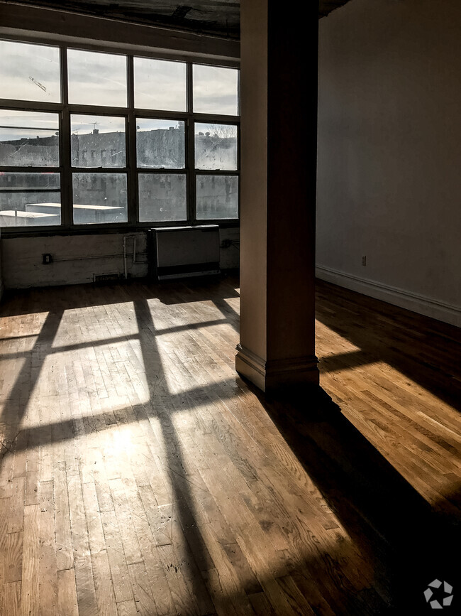 Building Photo - 1087 Flushing Ave Unit 205 Rental