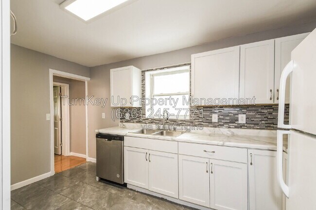 Photo - 3518 Maywood Ave