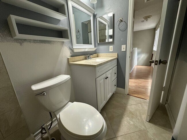 106 Coralwood Cir