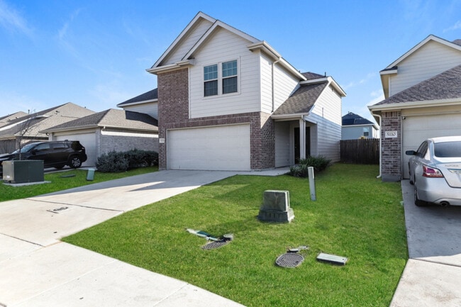 Photo - 5106 Jade Crossing