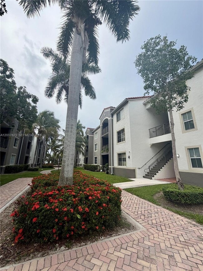 Photo - 6861 SW 44th St Unit 205