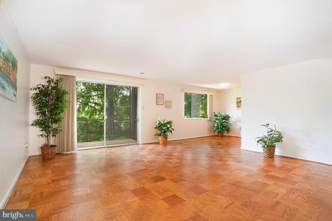 Photo - 10416 Rockville Pike Unit 302
