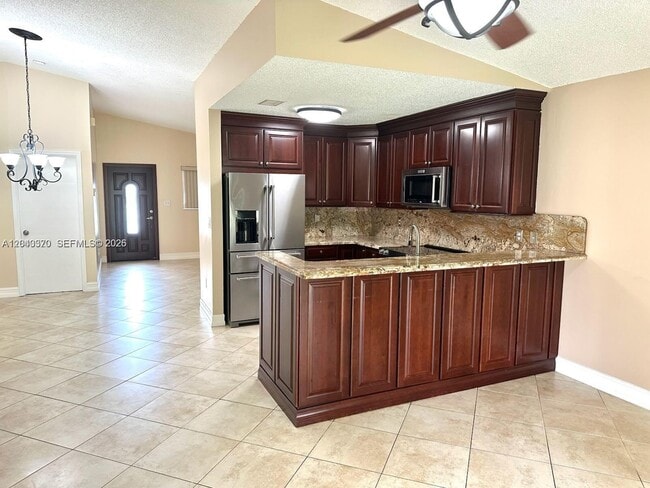 Photo - 2514 SW 138th Ave
