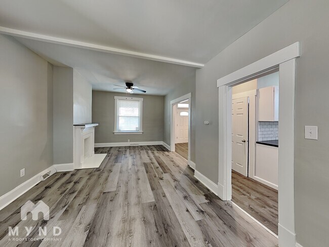 Photo - 153 N Oakley Ave