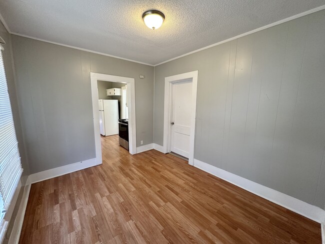 Photo - 1307 3rd Ave N