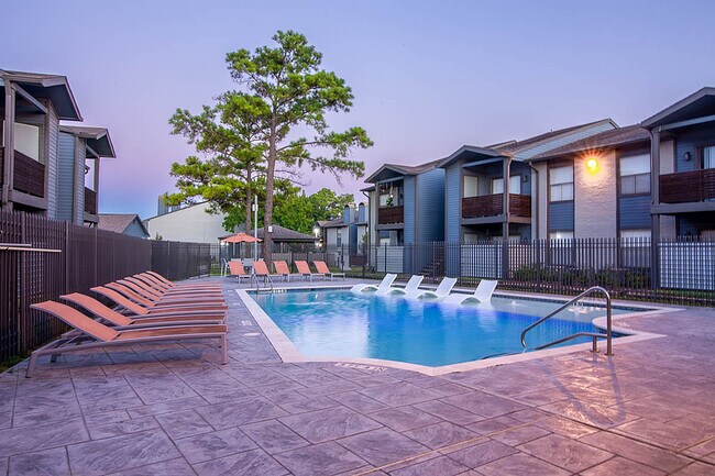 Resort-Style Pool at Steepleway Downs in Houston, TX - Steepleway Downs