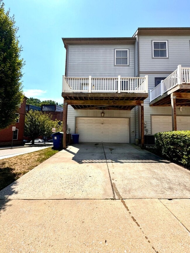 2062 Clipper Park Rd