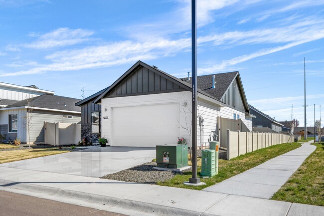 Photo - Lovely Meridian Home