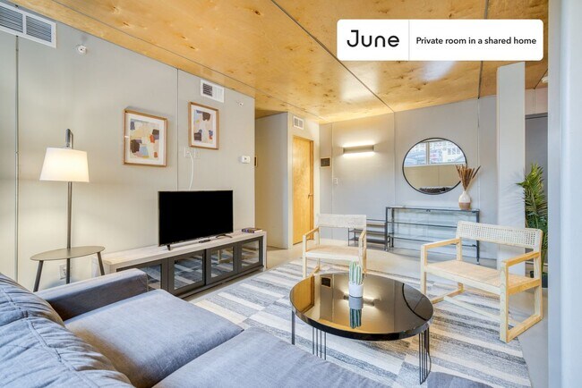 Photo - Room in Shared 6 bed/6 bath home Unidad B