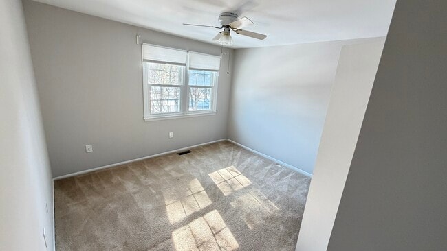 Photo - 325 Charred Oak Ct